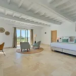 Hotel Domaine De Privadiere 5*