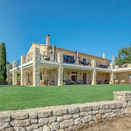 Domaine De Privadiere 5*