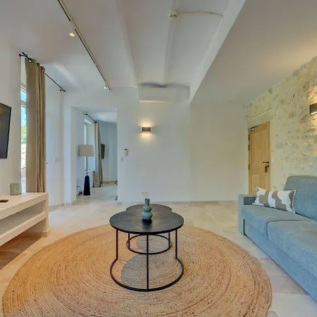 Domaine De Privadiere فندق