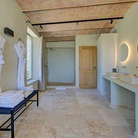 Hotel Domaine De Privadiere