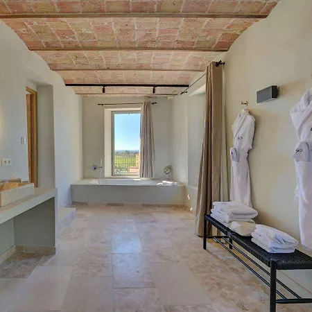 Domaine De Privadiere 5*