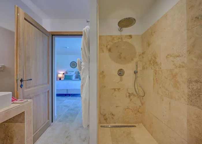 Domaine De Privadiere 5* Garrigues-et-Sainte-Eulalie