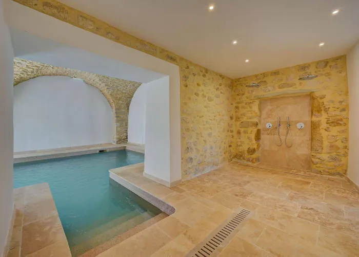 Domaine De Privadiere Отель Garrigues-et-Sainte-Eulalie